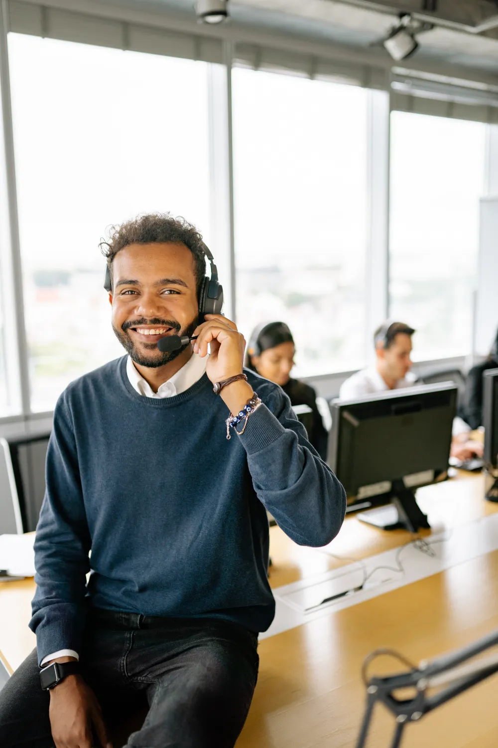 photo-customer-service-executives-working-office One easy-to-use app powered by AI for all your digital security needs.